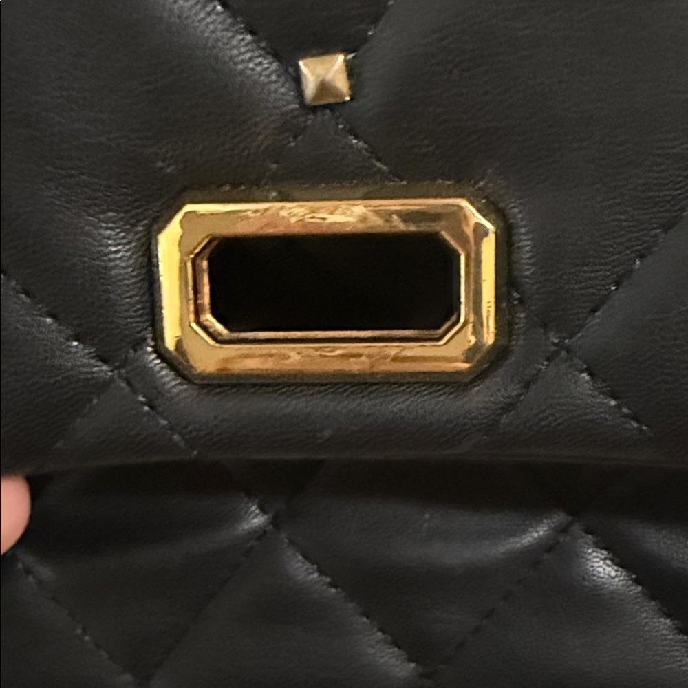 Badgley Mischka Black Quilted Crossbody with Gold Chain - Picture 4 of 16